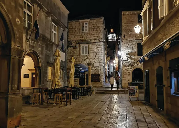 Lovely In Korcula With Sauna Appartement